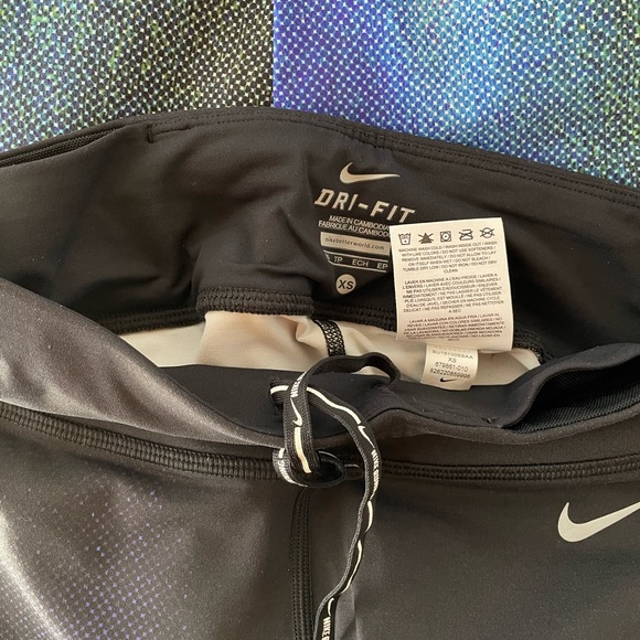 Nike Epic Lux Forever Gradient Leggings - Picture 4 of 5